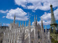 ミラノ大聖堂とエッフェル塔