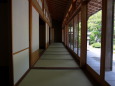 月照寺の畳の廊下