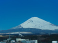 東名高速・足柄付近から見る富士