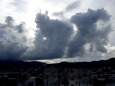 大雨警報前 鬼と竜に見える雲
