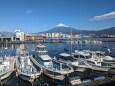 田子の浦魚港から望む富士山