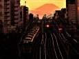 赤富士と京王電車