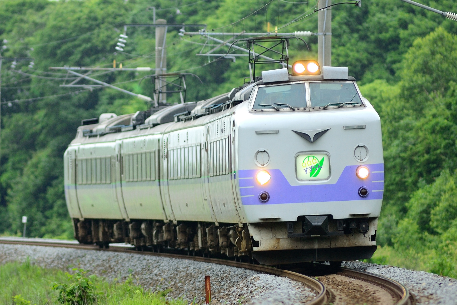 鉄道 > 電車「781系時代の特急すずらん」壁紙1920x1280 - 壁紙館