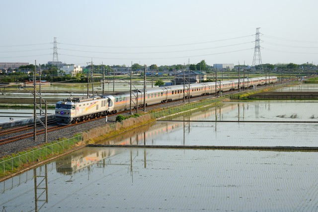 田園地帯を行くカシオペア