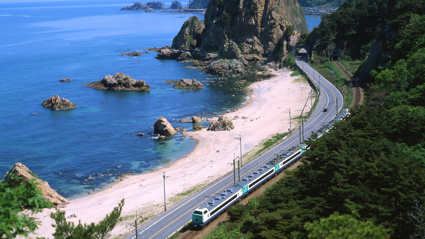 鉄道 電車 日本海沿いを走る特急いなほ 壁紙1366x768 壁紙館