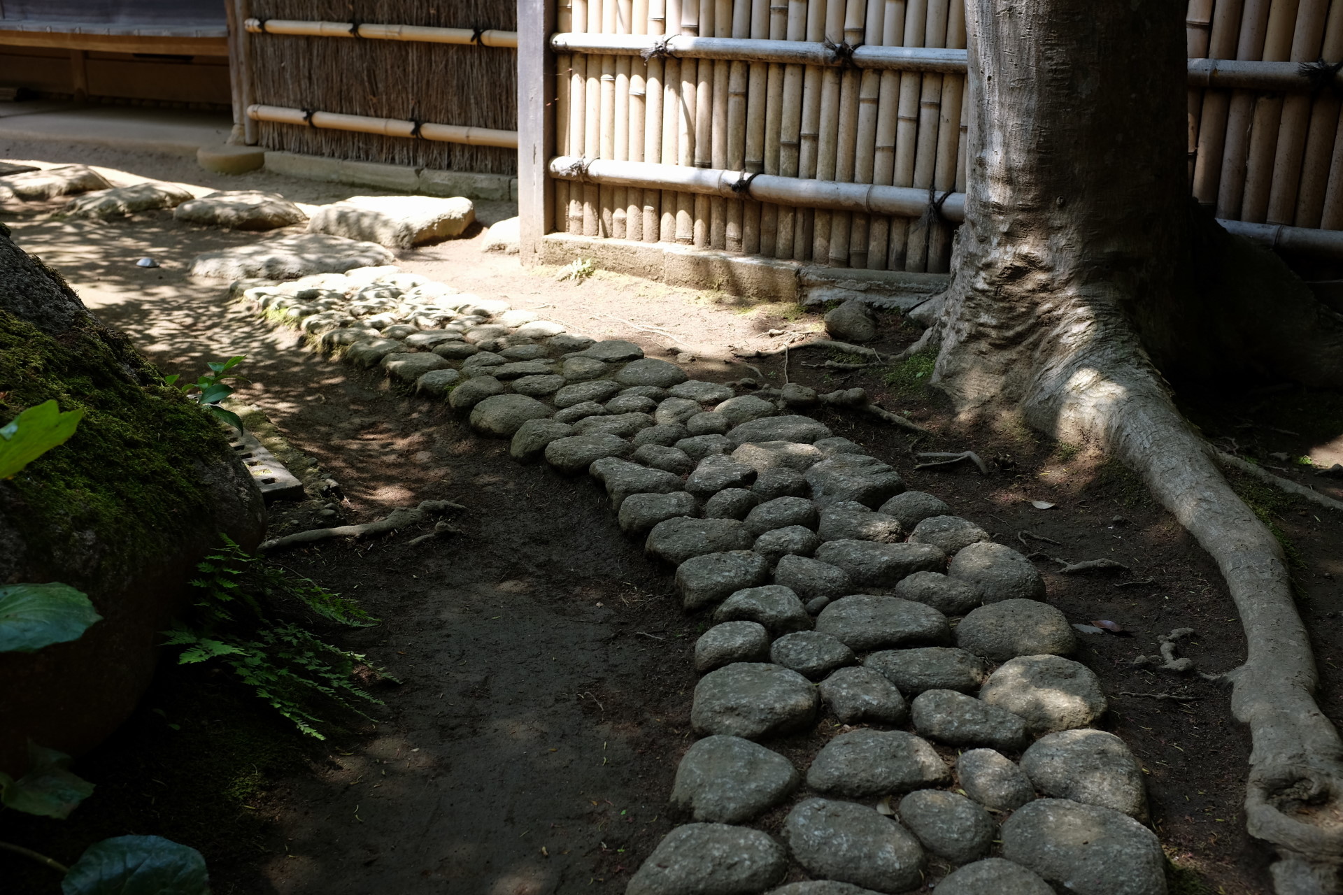 その他 庭園の石畳 壁紙19x1280 壁紙館