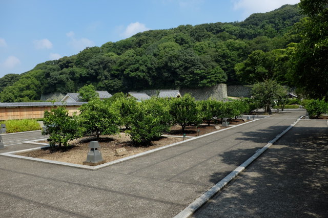 松山城二之丸史跡庭園