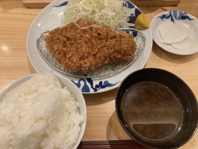 トンカツ定食