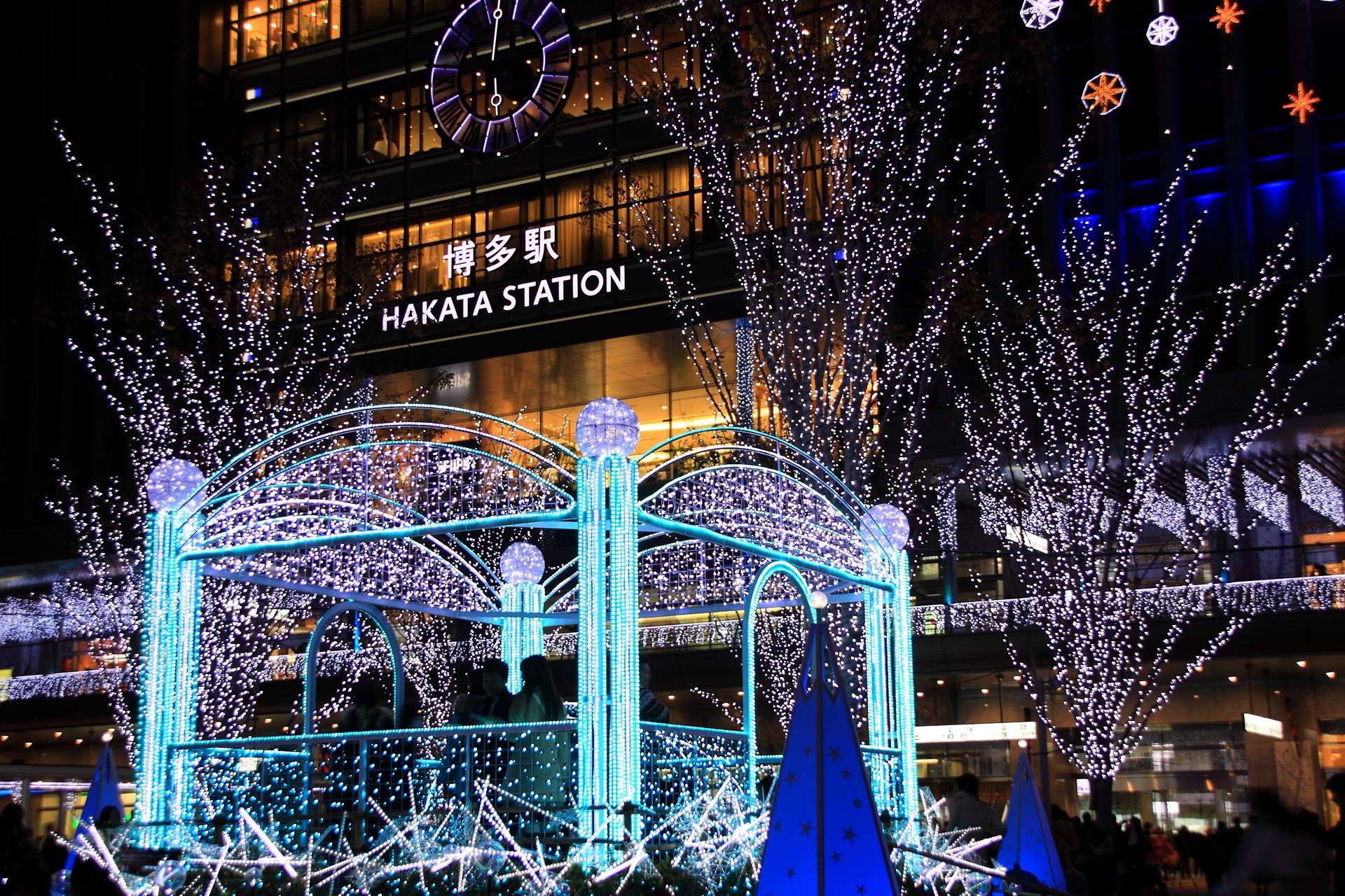 夜景 花火 イルミ 博多駅イルミネーション 壁紙19x1280 壁紙館