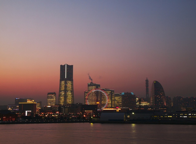 横浜港夕景