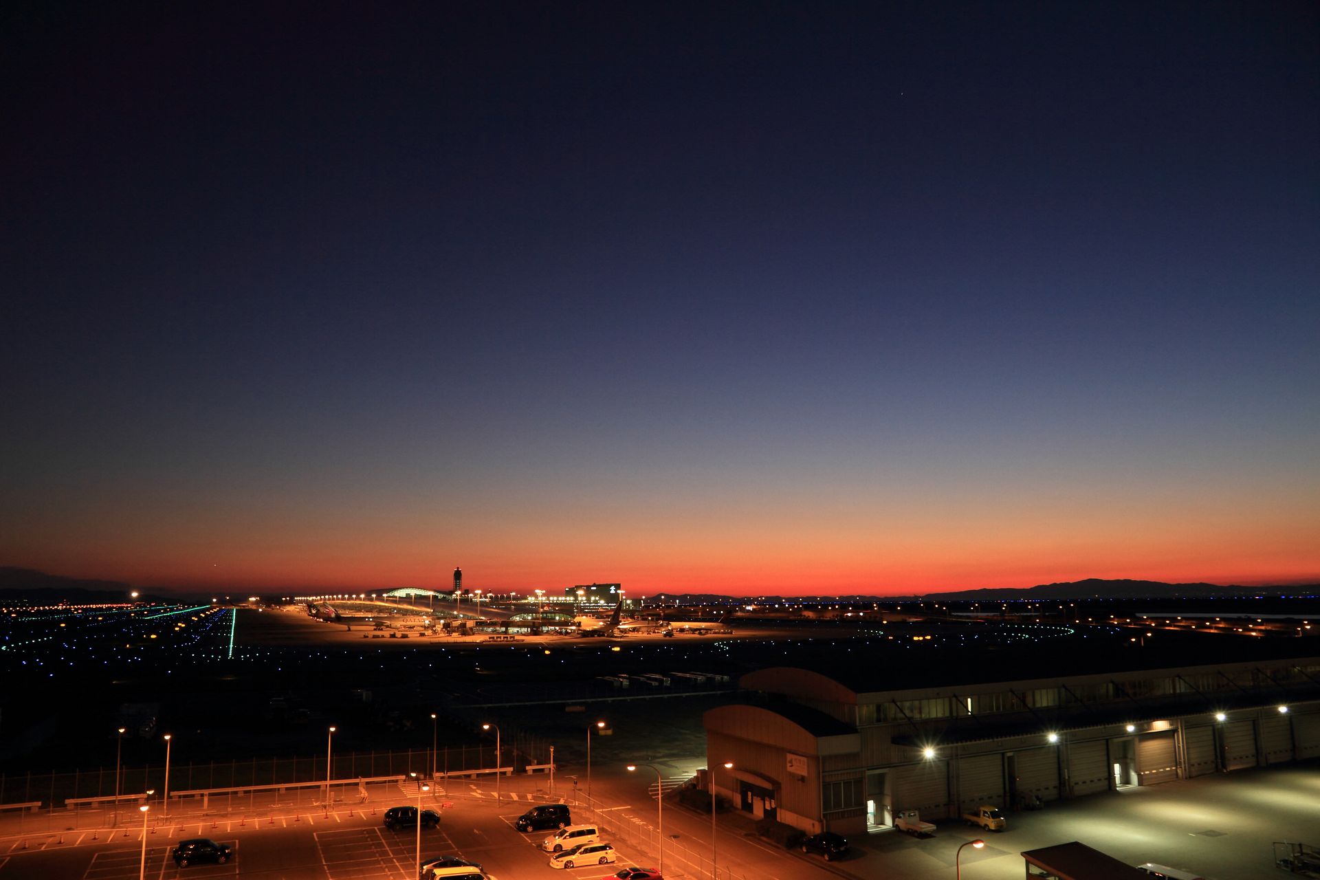 朝焼け 夕焼け 夕焼けの関西国際空港 壁紙1920x1280 壁紙館