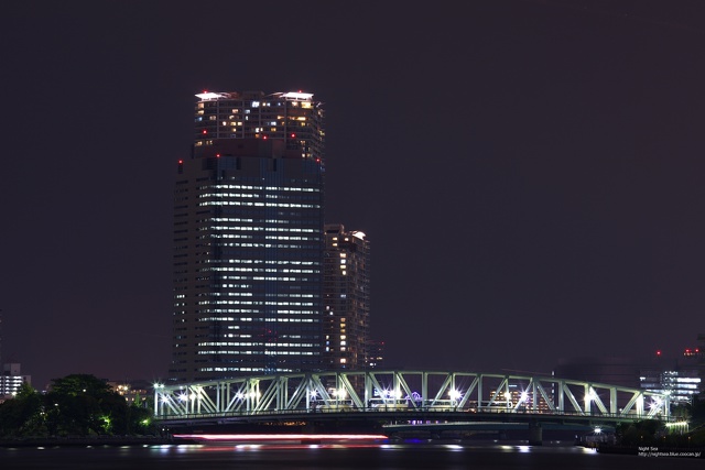 隅田川の夜