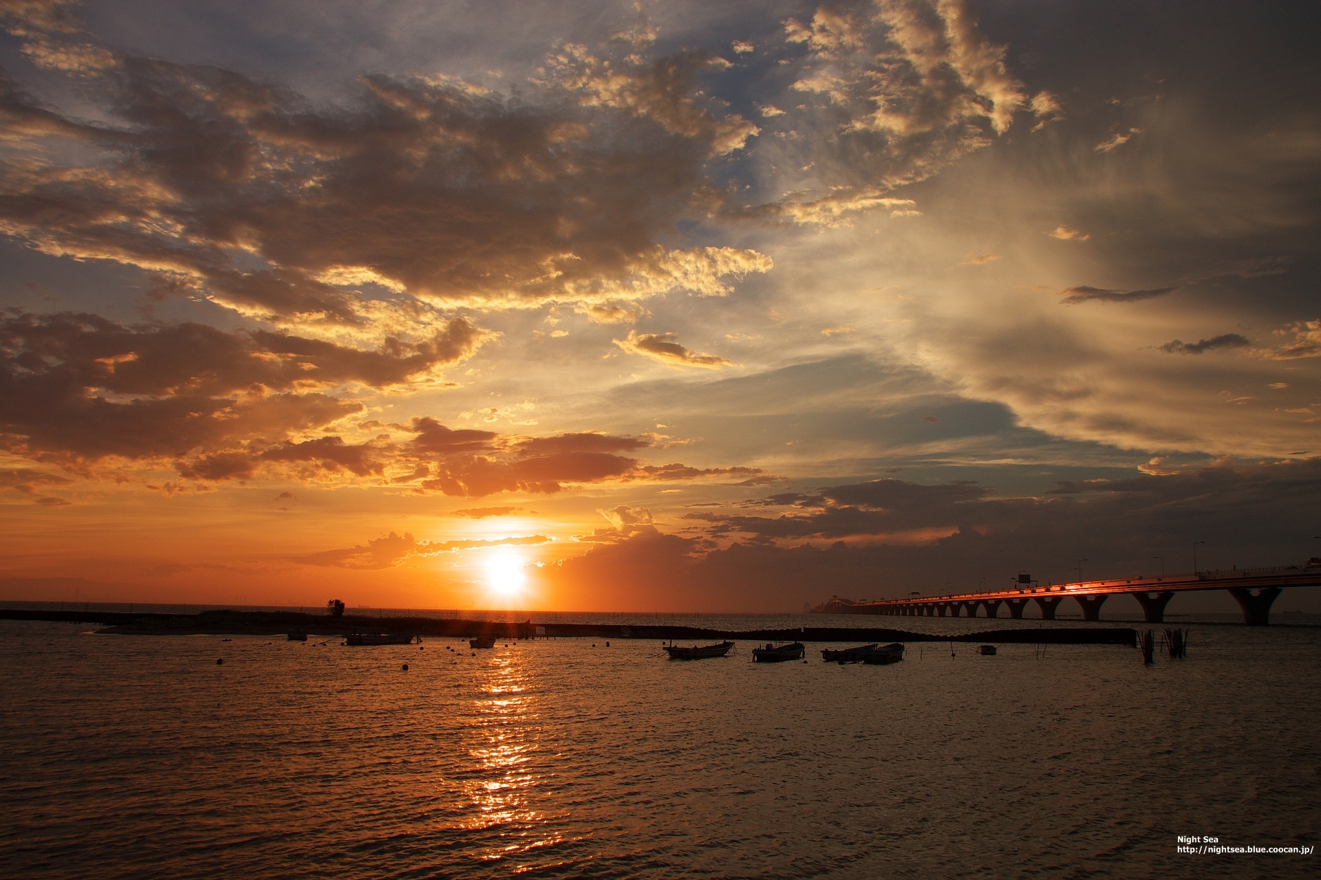 朝焼け 夕焼け オレンジ色に染まる 壁紙19x1280 壁紙館