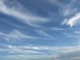 梅雨の青空と雲