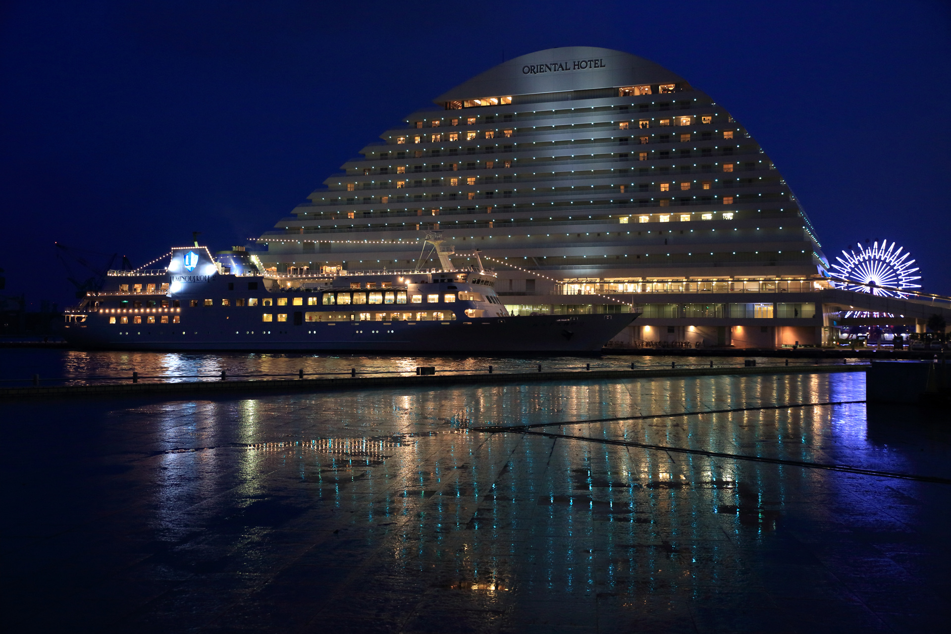 夜景 花火 イルミ 夜の神戸オリエンタルホテル 壁紙19x1280 壁紙館