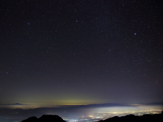 星空と安曇野