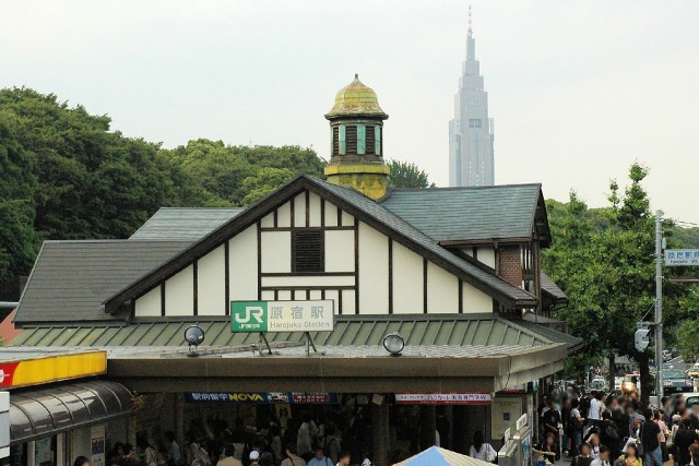 原宿駅舎