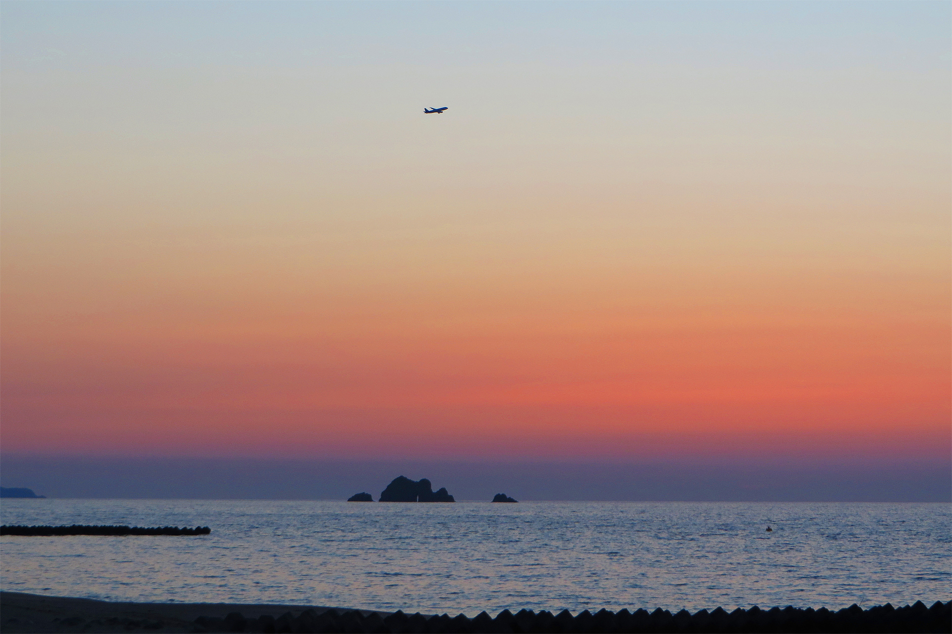 朝焼け 夕焼け 黄昏 海ー空ー飛行機 壁紙19x1280 壁紙館