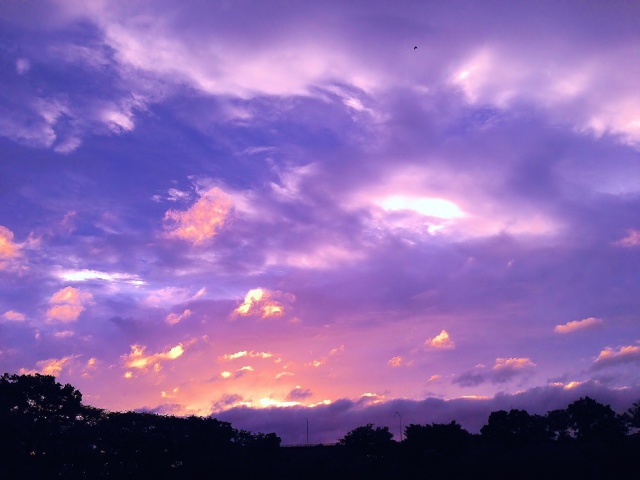 梅雨間の夕景