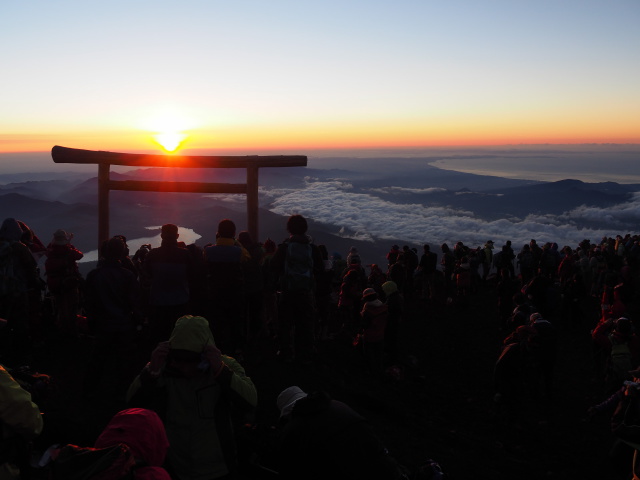 富士山からの御来光