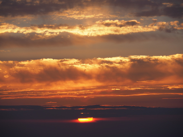 日本海に沈む夕日