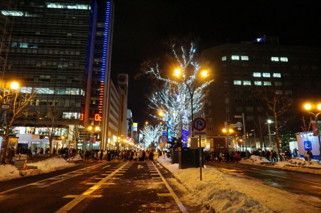 雪まつり最終日の会場周辺