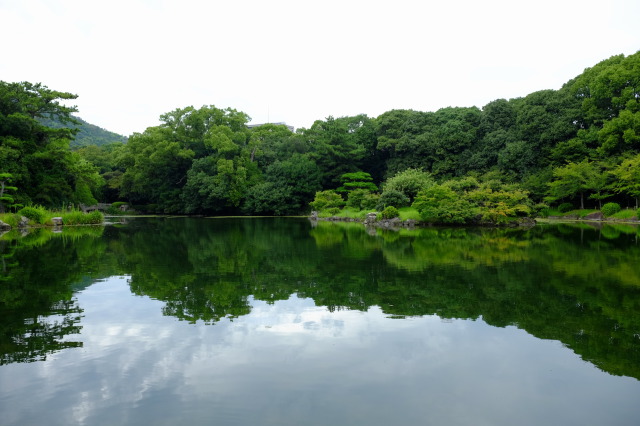 緑あふれる栗林公園