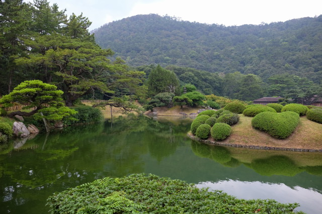 栗林公園の南湖