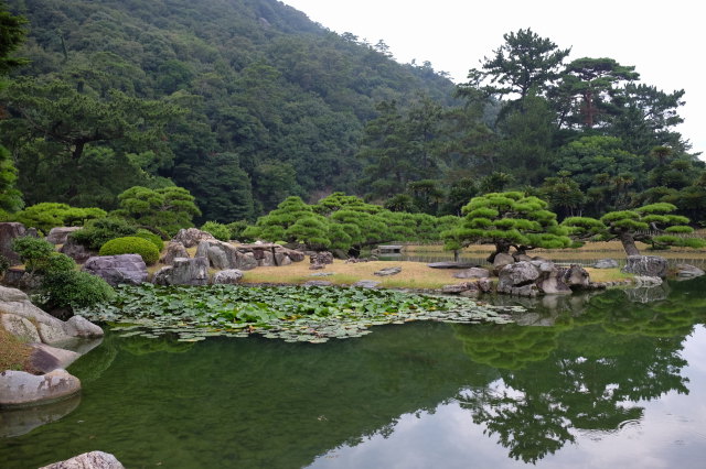 緑あふれる栗林公園