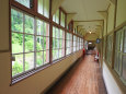 レトロ-小学校の廊下