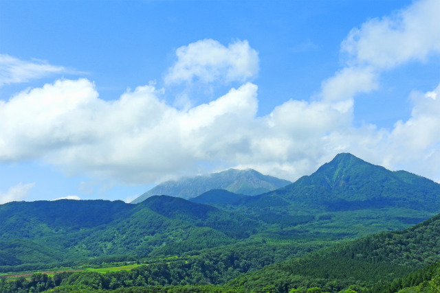 鬼女台から望む大山南壁-夏