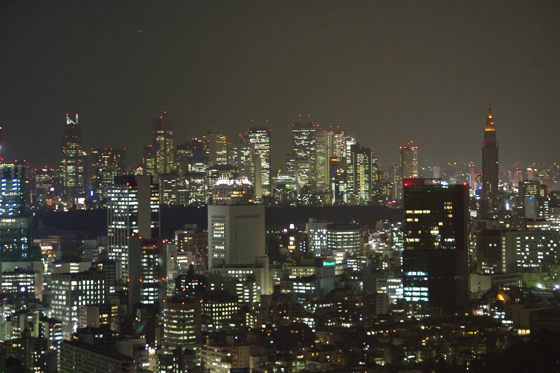 夜景 花火 イルミ 東京夜景 新宿副都心 壁紙19x1280 壁紙館