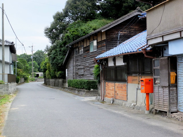 昭和漂う田舎道