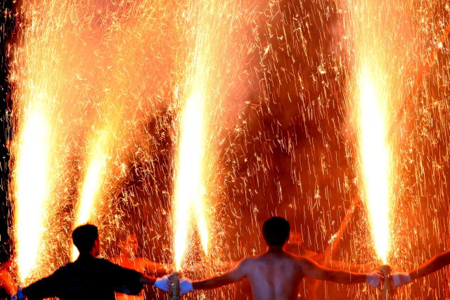 秋葉の火祭り