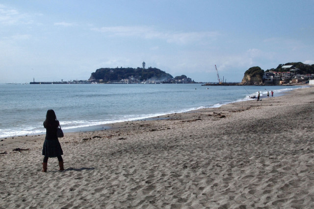 秋の七里ヶ浜海岸