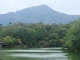 初秋の宝ヶ池と比叡山