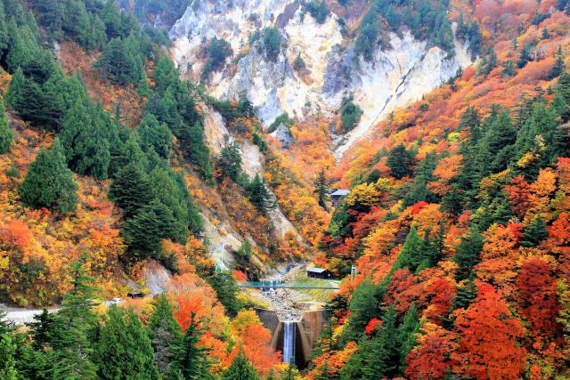 秘湯 秋の姥湯温泉