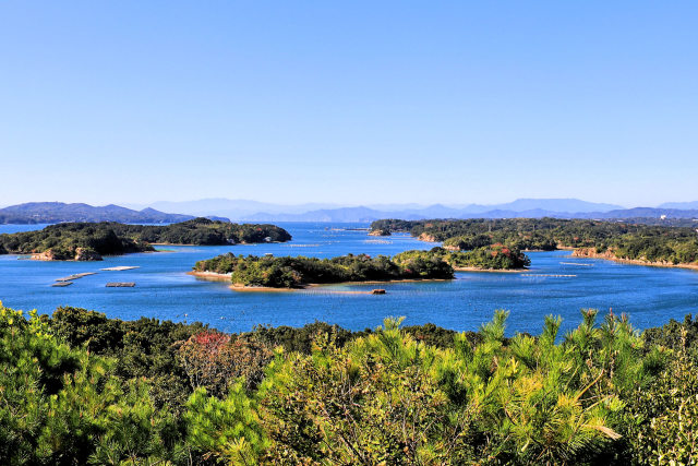 絶景かな！的矢湾の島々