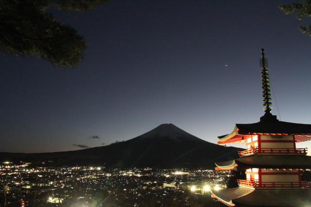 夜景富士山