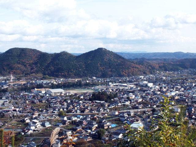 八坂山山頂より