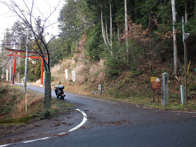 神渕神社入口