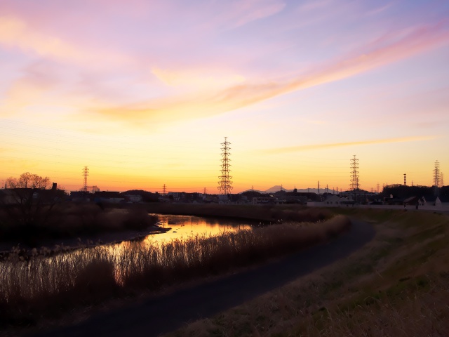 鶴見川夕景