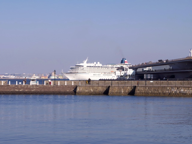 横浜港