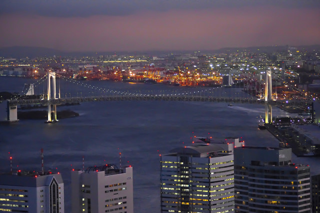 夕暮れのレインボーブリッジ