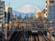 今朝の富士山と京王電車