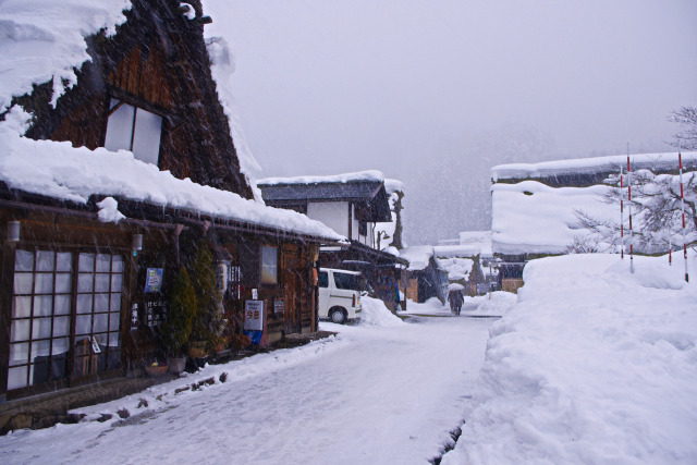 雪の白川郷