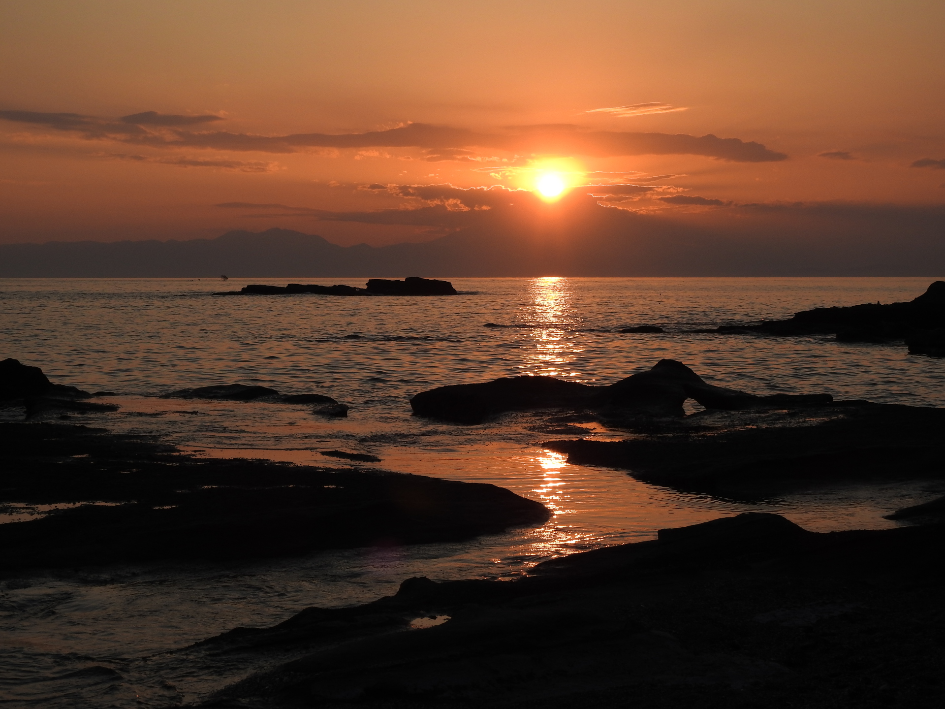 朝焼け 夕焼け 雲が無ければダイヤモンド富士 壁紙19x1440 壁紙館