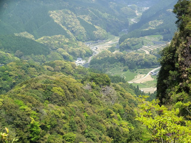 山頂近くから