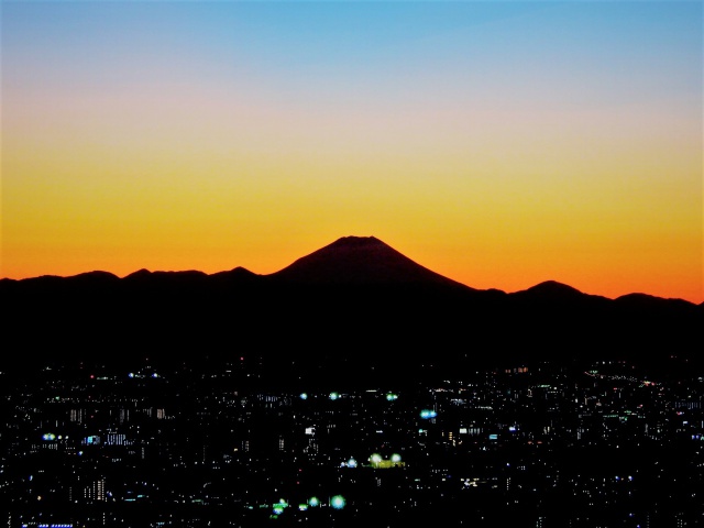 新宿住友ビルから見た富士山