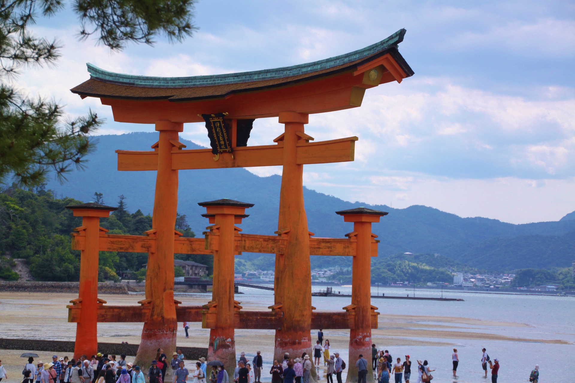 日本の風景 厳島神社の赤鳥居 壁紙19x1280 壁紙館